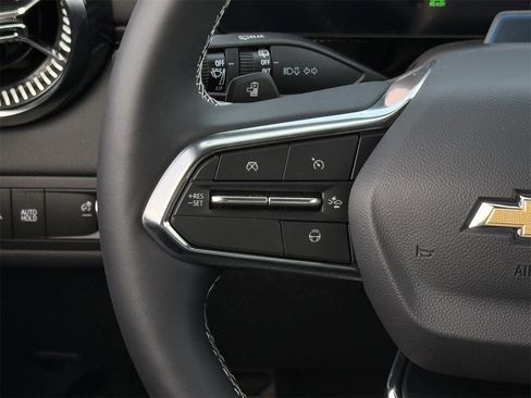 New 2026 Chevrolet Blazer EV LT image 13