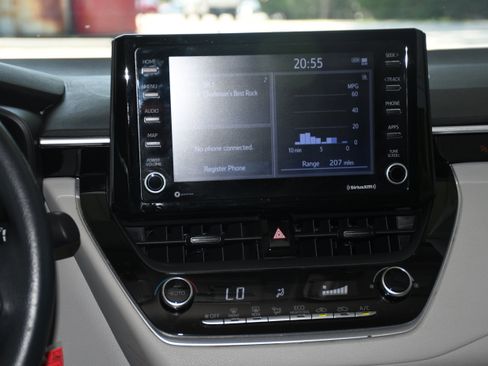Used 2022 Toyota Corolla LE image 15