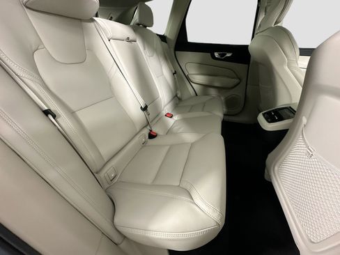 New 2026 Volvo XC60 B5 Ultra w/ Protection Package Premier AWD/4WD image 29