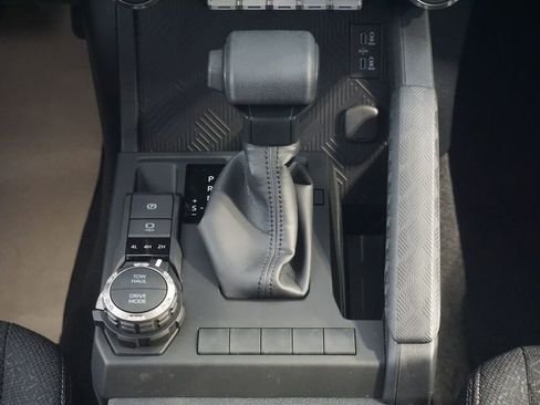 New 2026 Toyota 4Runner SR5 AWD/4WD image 29