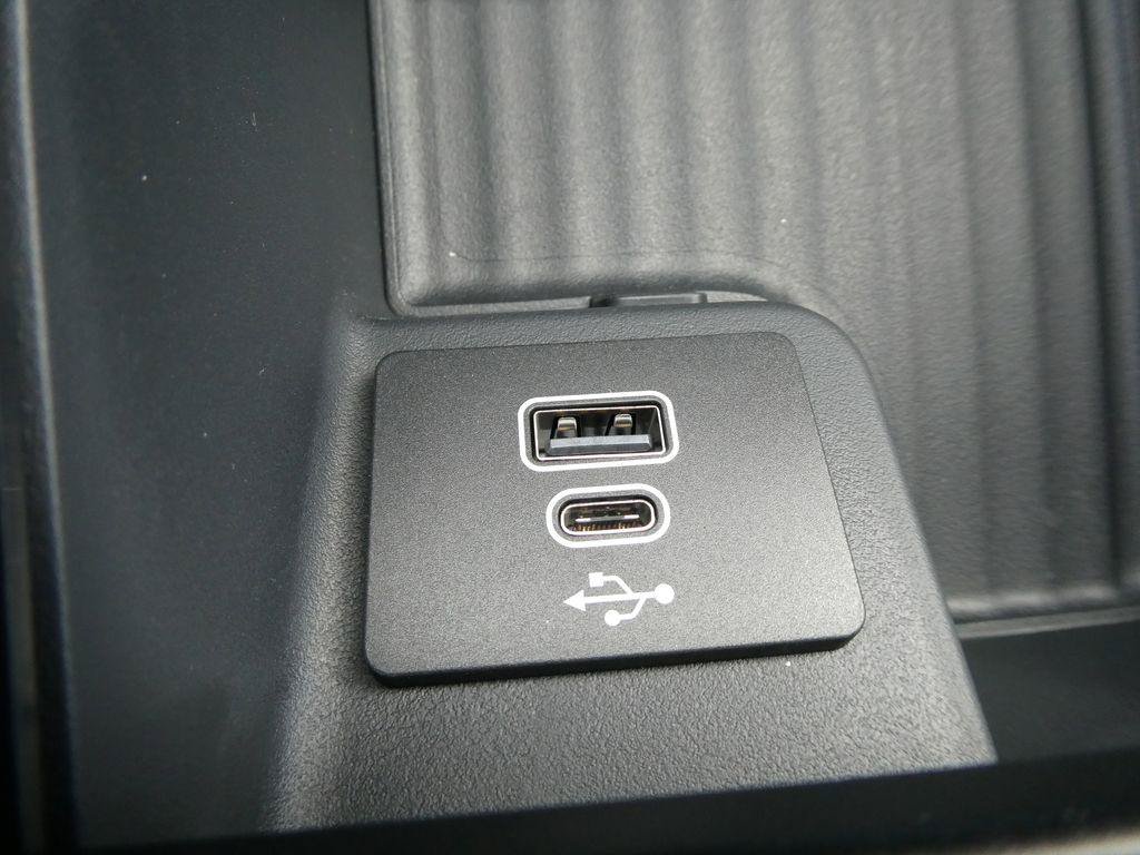 New 2027 Ford Expedition Active AWD/4WD image 24