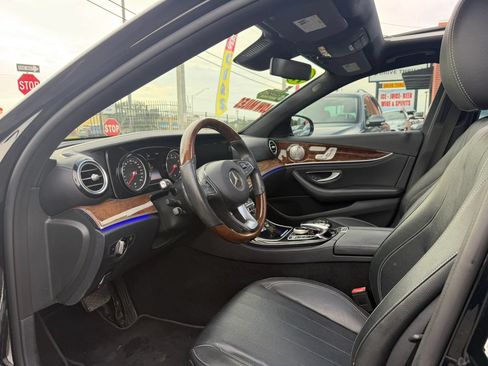 Used 2017 Mercedes-Benz E 300 image 8