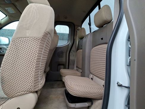 Used 2017 Nissan Frontier SV RWD image 18