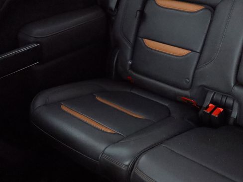 Certified 2021 GMC Sierra 1500 AT4 w/ AT4 Value Package image 13