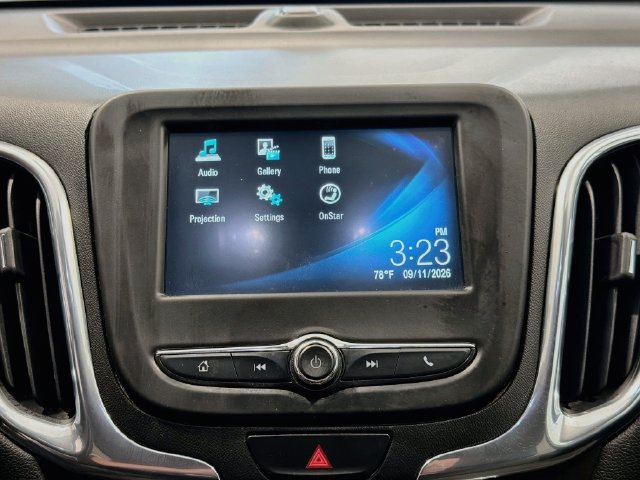 Used 2018 Chevrolet Equinox LT FWD image 12