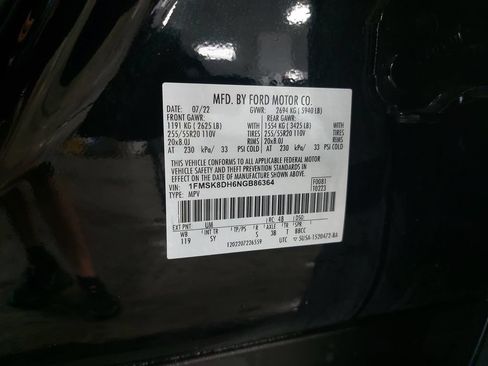Used 2022 Ford Explorer XLT w/ Equipment Group 202A AWD/4WD image 38