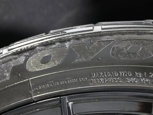 Used 2024 Cadillac Escalade V w/ LPO, ONYX Package image 56