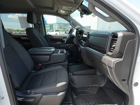 Used 2025 Chevrolet Silverado 1500 LT AWD/4WD image 21