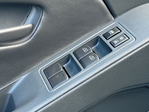 New 2026 Nissan Frontier S image 13