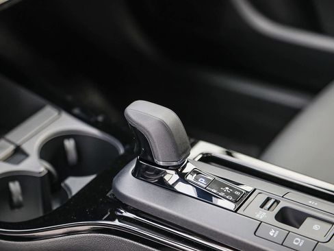 New 2026 Toyota Prius XLE image 22