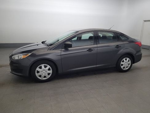 Used 2017 Ford Focus S FWD image 2