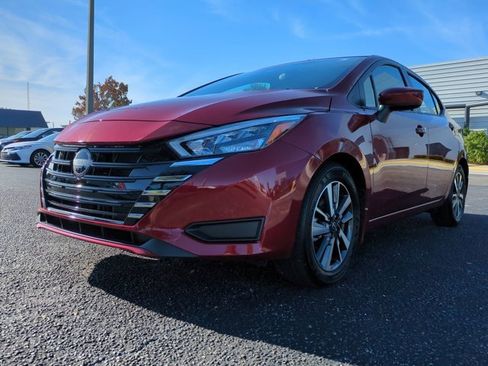 Used 2025 Nissan Versa SV w/ Trunk Package image 8