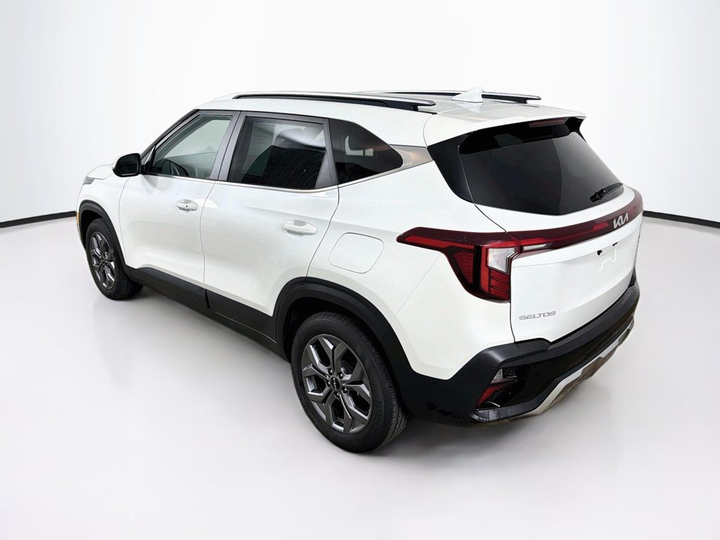 Used 2024 Kia Seltos S AWD/4WD image 7
