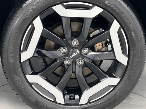 Used 2025 Kia Telluride S image 75