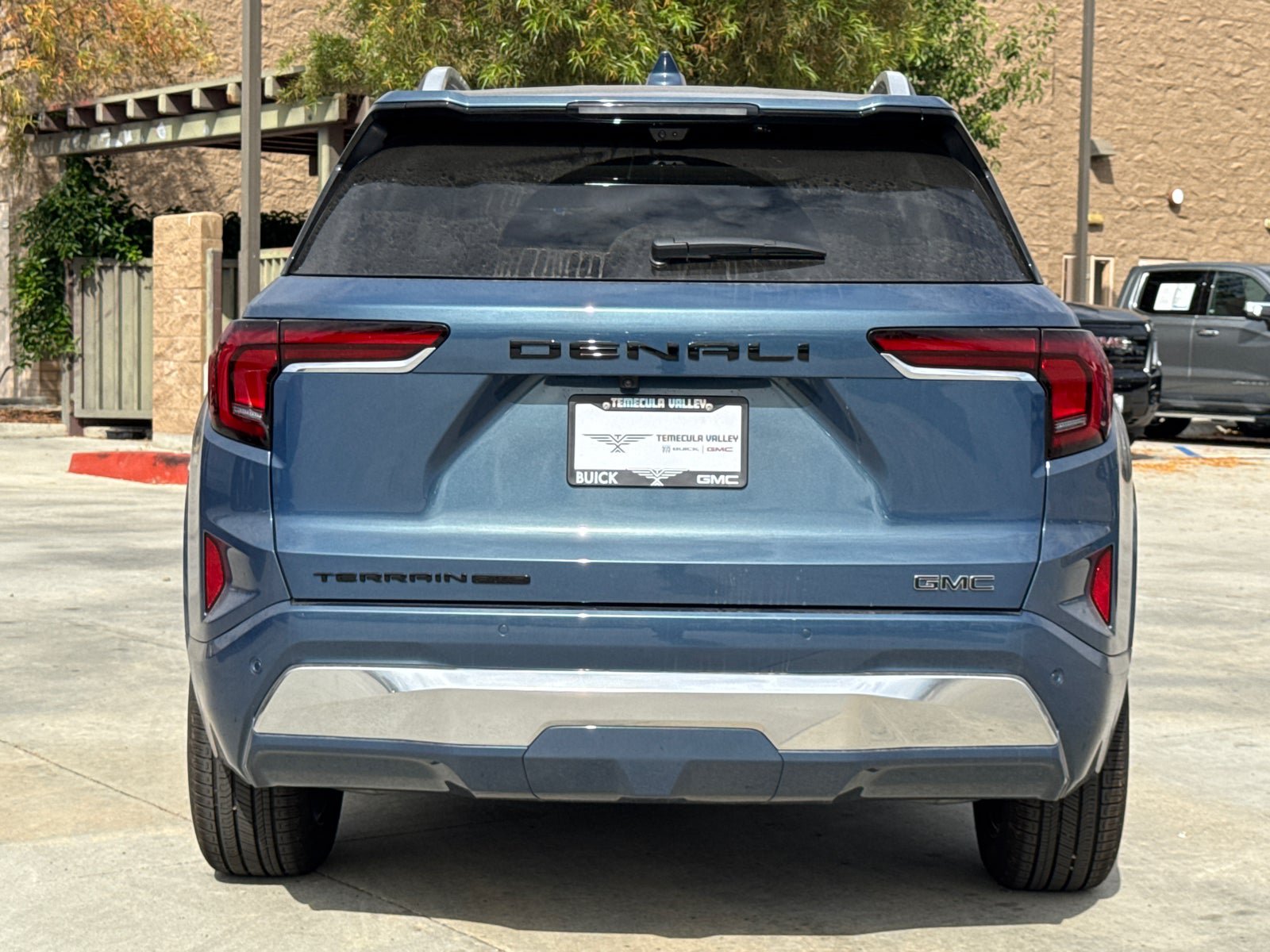 New 2027 GMC Terrain Denali w/ LPO, Black Badging Package AWD/4WD image 14