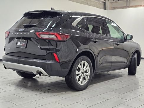 Used 2023 Ford Escape Active image 14