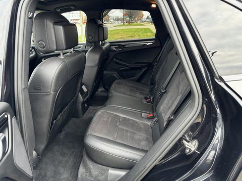 Used 2015 Porsche Macan S image 10