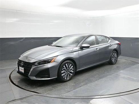 Certified 2023 Nissan Altima 2.5 SV image 34