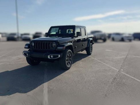 New 2026 Jeep Gladiator Sport image 3