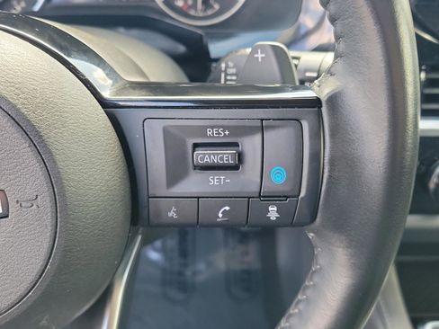 Certified 2023 Nissan Pathfinder SV image 29