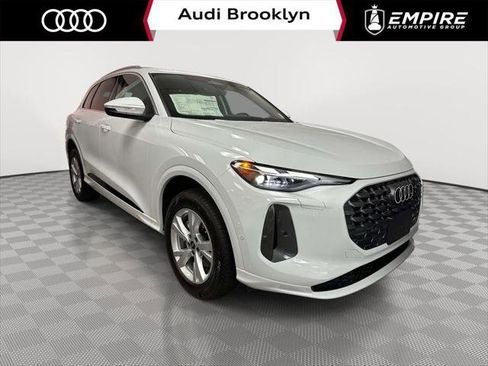 Used 2025 Audi Q5 Premium w/ Convenience Package AWD/4WD image 1