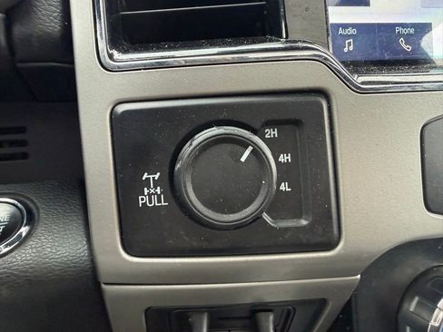 Used 2022 Ford F350 Lariat w/ Black Appearance Package AWD/4WD image 12