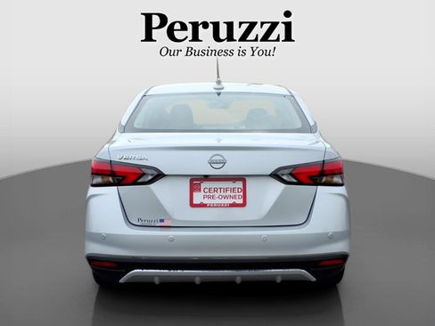 Certified 2025 Nissan Versa SV FWD image 4