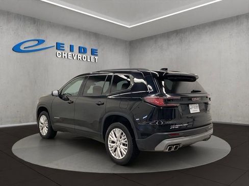 Used 2024 GMC Acadia Elevation image 3