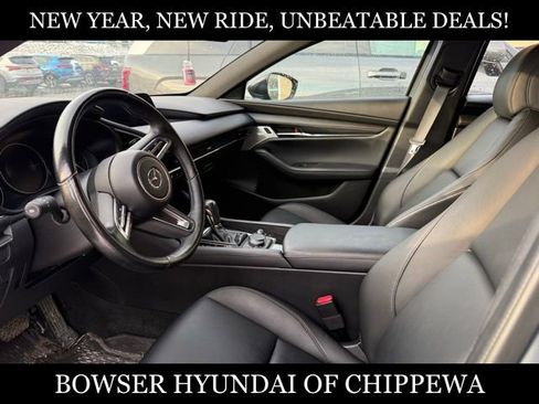 Used 2023 MAZDA MAZDA3 AWD 2.5 Turbo Hatchback w/ Appearance Package image 2