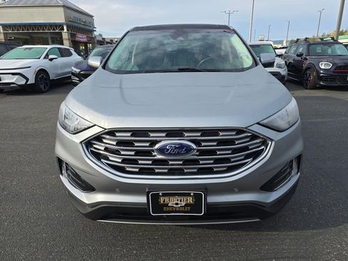 Used 2020 Ford Edge Titanium w/ Class II Trailer Tow Package image 9