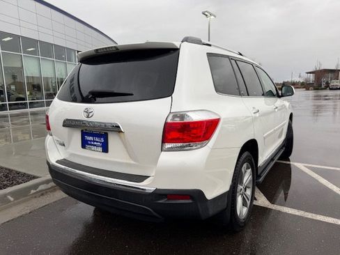 Used 2011 Toyota Highlander Limited image 8