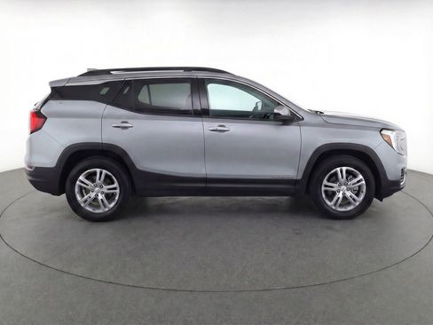 Used 2023 GMC Terrain SLE w/ Driver Convenience Package image 6