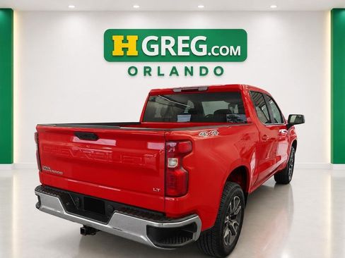 Used 2022 Chevrolet Silverado 1500 LT AWD/4WD image 6