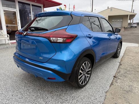 Used 2021 Nissan Kicks SV image 9