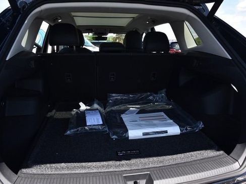 New 2026 Volkswagen Tiguan SE AWD/4WD image 25