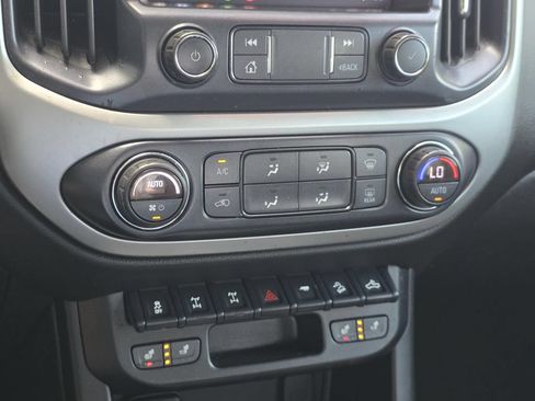 Used 2019 Chevrolet Colorado ZR2 AWD/4WD image 19