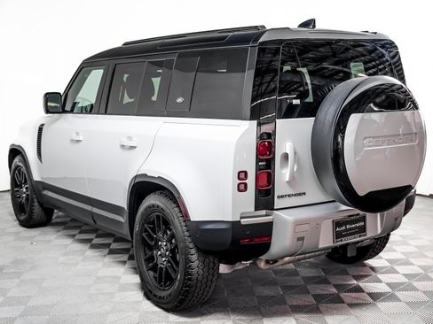 Used 2023 Land Rover Defender 110 S AWD/4WD image 2