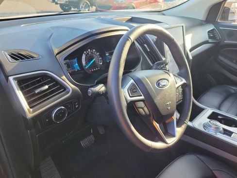 Used 2024 Ford Edge SEL w/ Convenience Package image 21