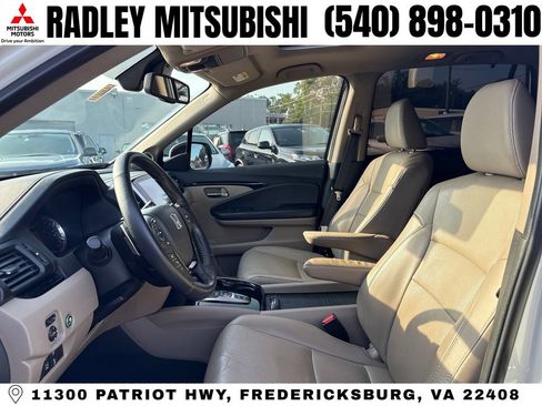 Used 2018 Honda Pilot Elite image 3