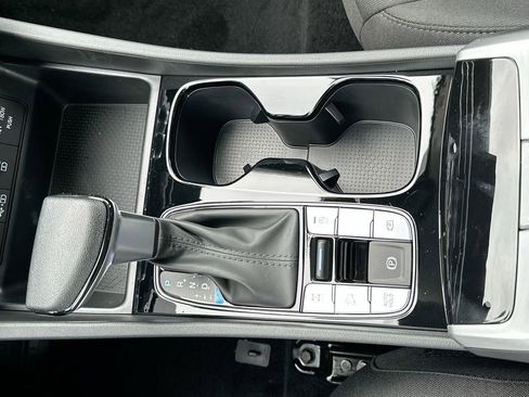 Used 2025 Hyundai Tucson SE image 39