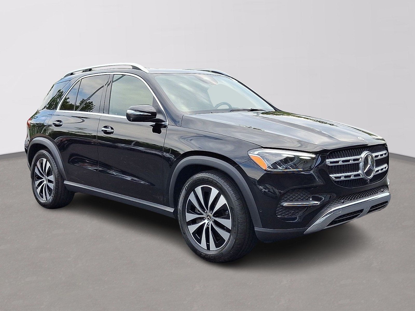 Certified 2025 Mercedes-Benz GLE 450 4MATIC image 3