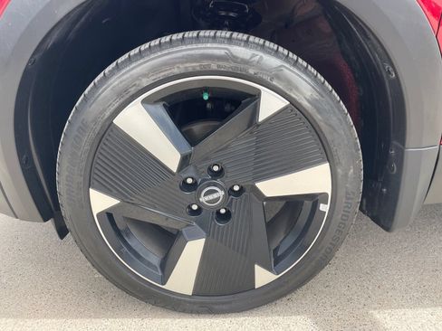 Used 2025 Nissan Kicks SR FWD image 27