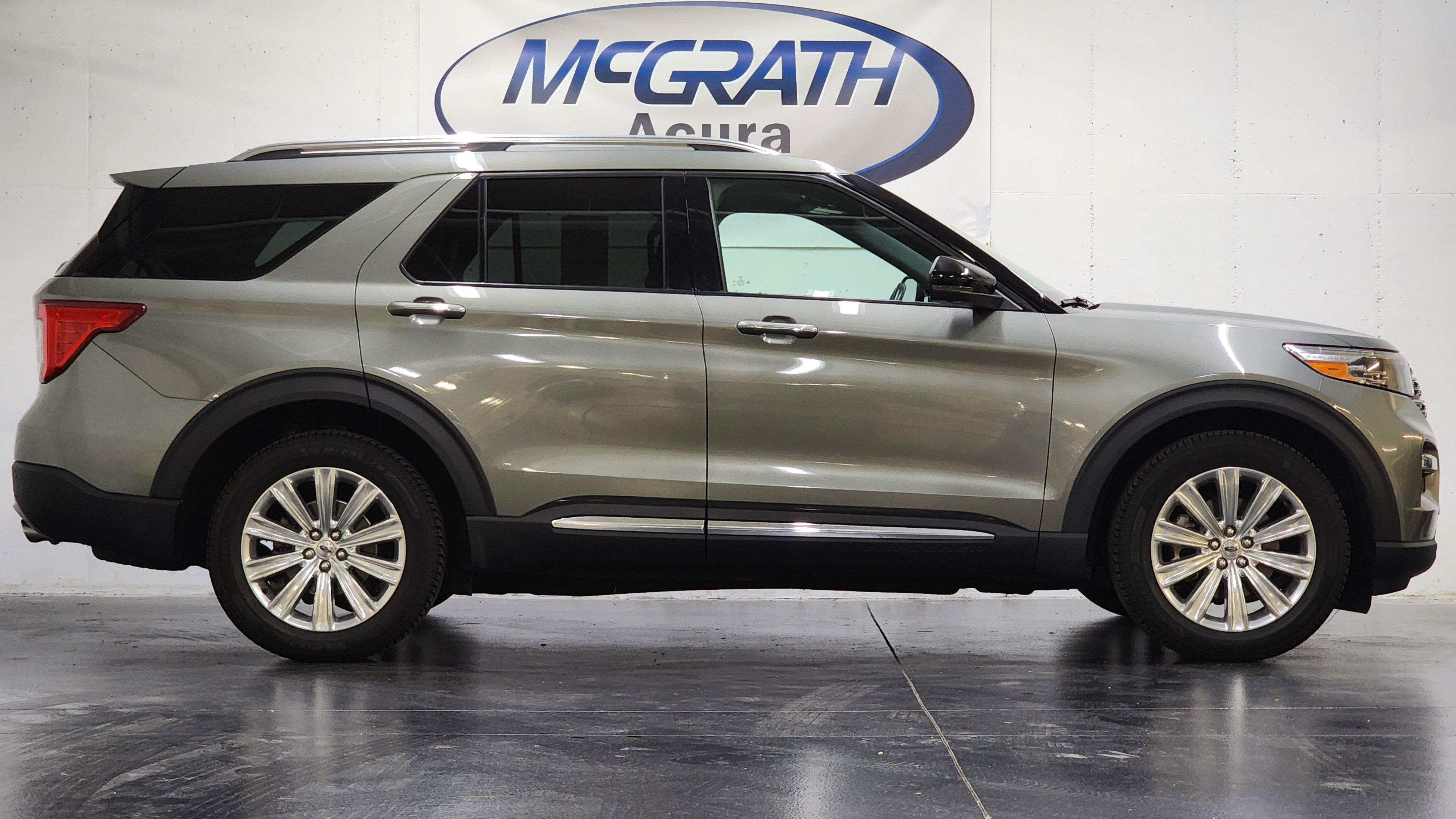 Used 2020 Ford Explorer Limited AWD/4WD image 5