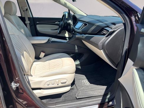 Used 2024 Buick Enclave Avenir w/ Avenir Technology Package image 15