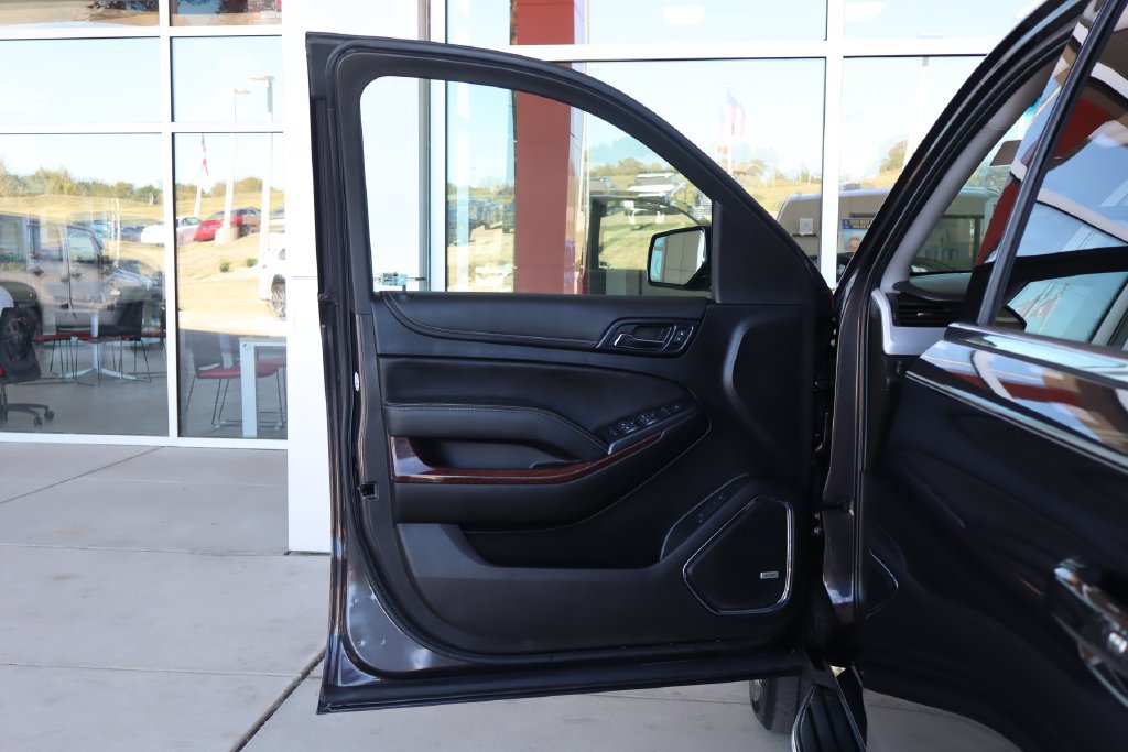 Used 2018 GMC Yukon SLT w/ Open Road Package AWD/4WD image 13