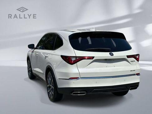 Used 2024 Acura MDX SH-AWD w/ Technology Package image 2