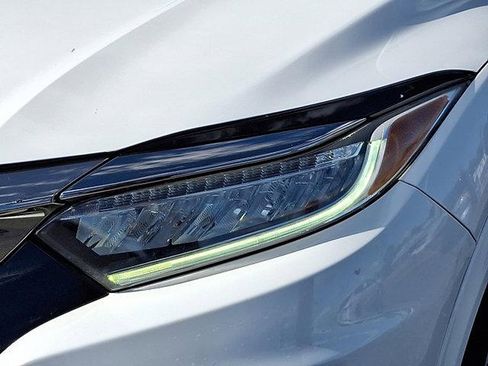 Used 2019 Honda HR-V Touring image 9