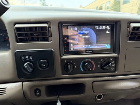 Used 2003 Ford F350 Lariat image 19