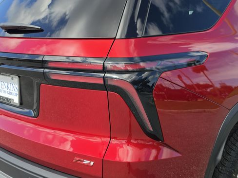 New 2027 Chevrolet Traverse Z71 w/ Enhanced Driving Package AWD/4WD image 14