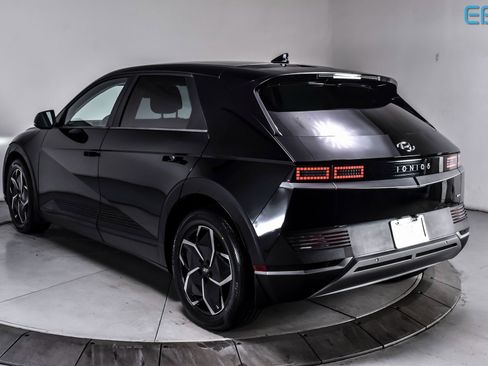 Used 2023 Hyundai Ioniq 5 SE image 4